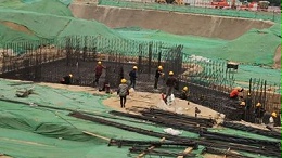 混凝土搅拌站人员必知：混凝土浇筑过程中的4项规范和要点！