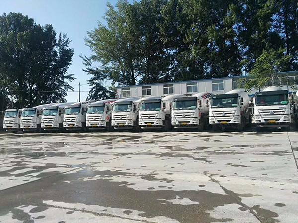 运输罐车