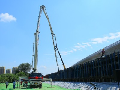 携手新建京张铁路二标项目部一分部，太平洋水泥制品助力京张铁路新建