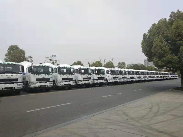 搅拌运输车